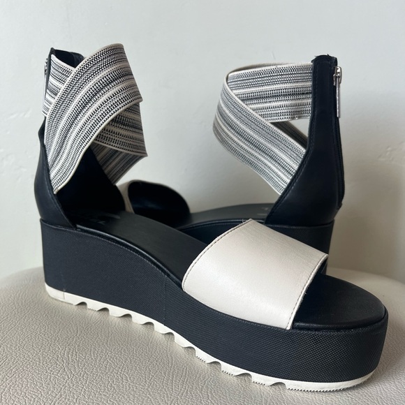 Sorel Cameron Black Leather Flatform Ankle Strap Wedge Sandal Size 9.5 - Picture 4 of 11